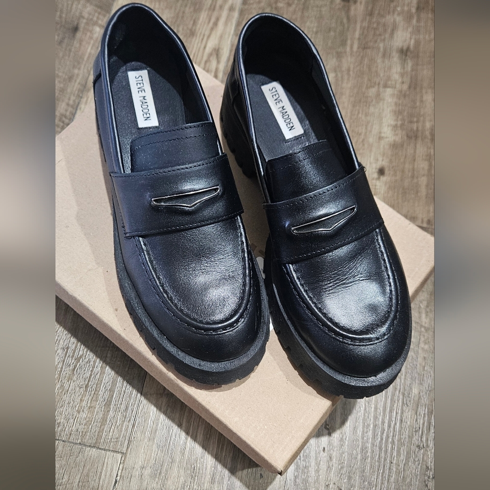 Steve Madden Black Womens Loafers